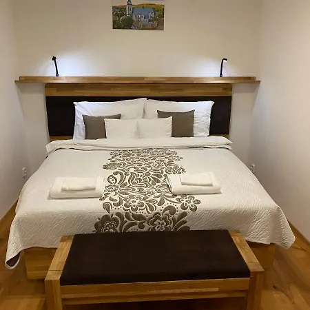 Zabinec - Penzion, Vinoteka Гостевой дом Kurdejov