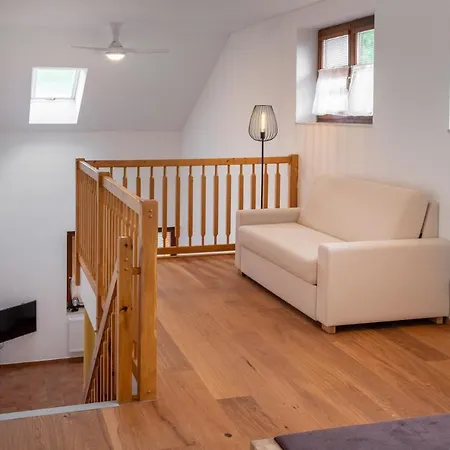 Gasthuis Zabinec - Penzion, Vinoteka