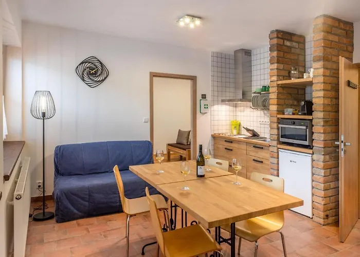 Zabinec - Penzion, Vinoteka 4* Kurdějov